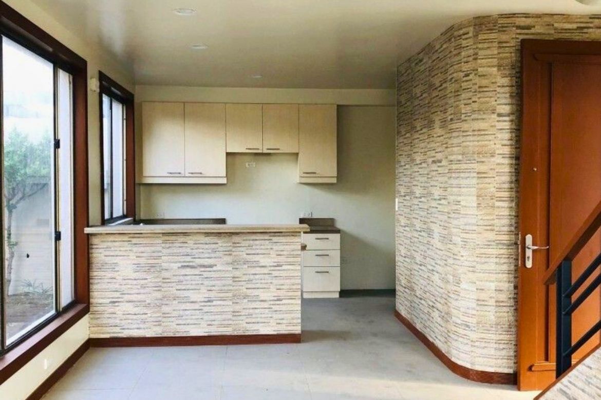 4 Bedroom Townhouse for Sale in Ugong, Pasig, Metro Manila
