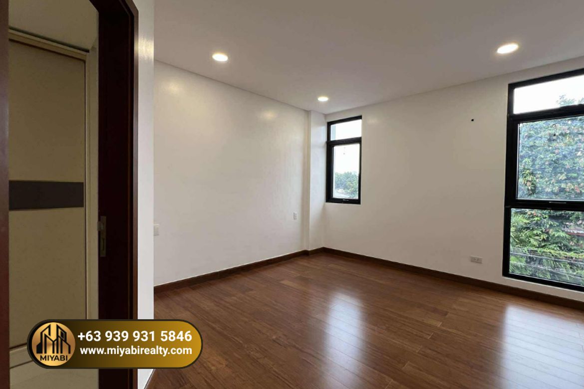 4 Bedroom Townhouse for Sale in Univ. Phil. Village, Quezon City, Metro Manila – photo 5