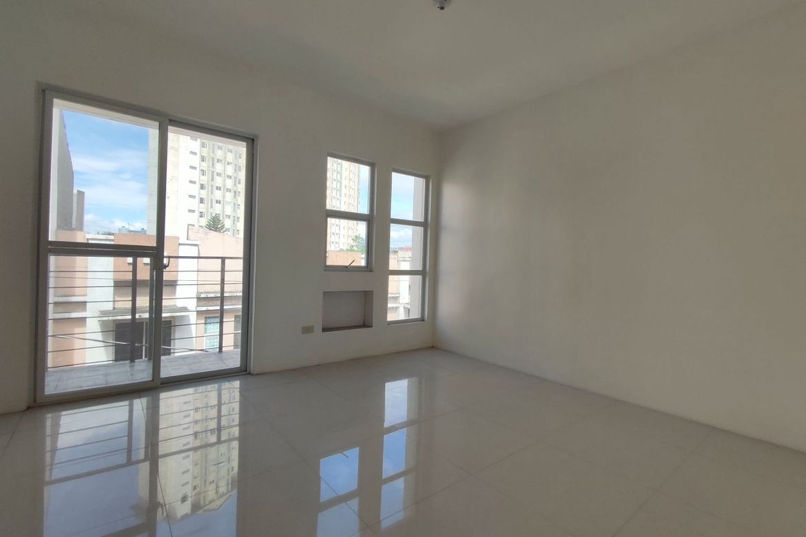 4 Bedroom Townhouse for Sale in Viente Reales, Valenzuela, Metro Manila – photo 6