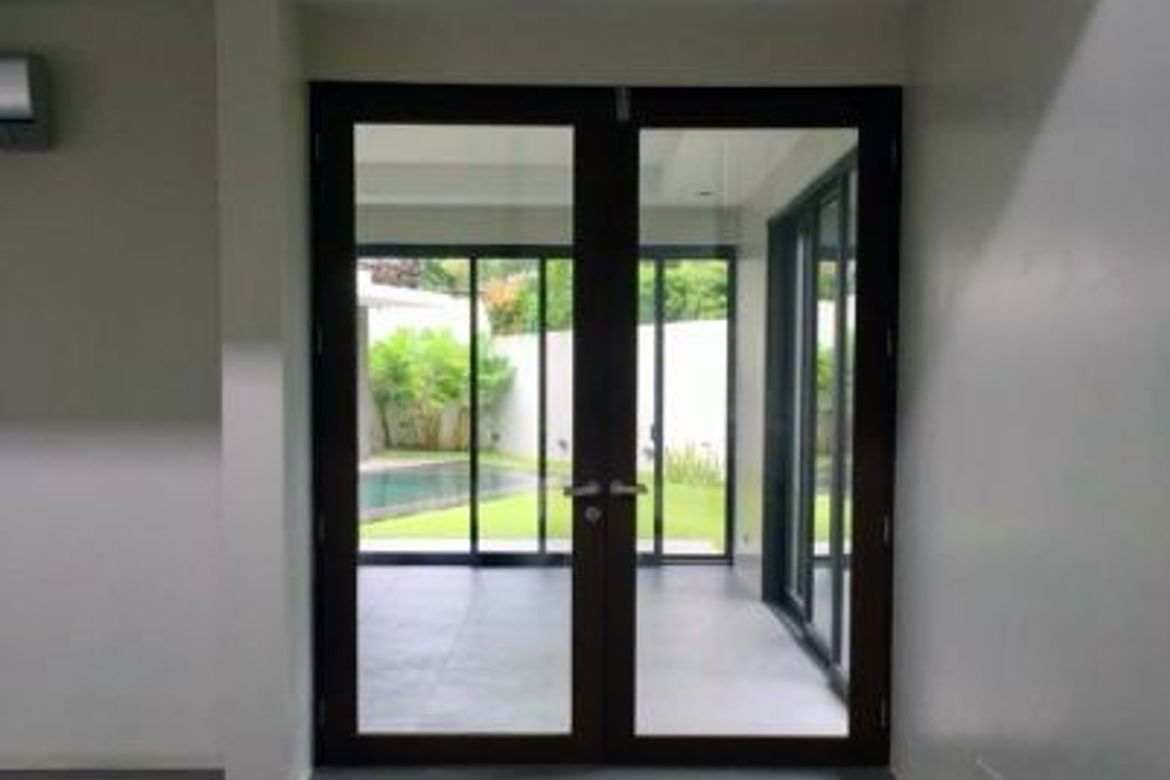 4 Bedroom Villa for Sale in Dasmariñas Village, Dasmariñas North, Makati City near MRT-3 Magallanes – photo 2