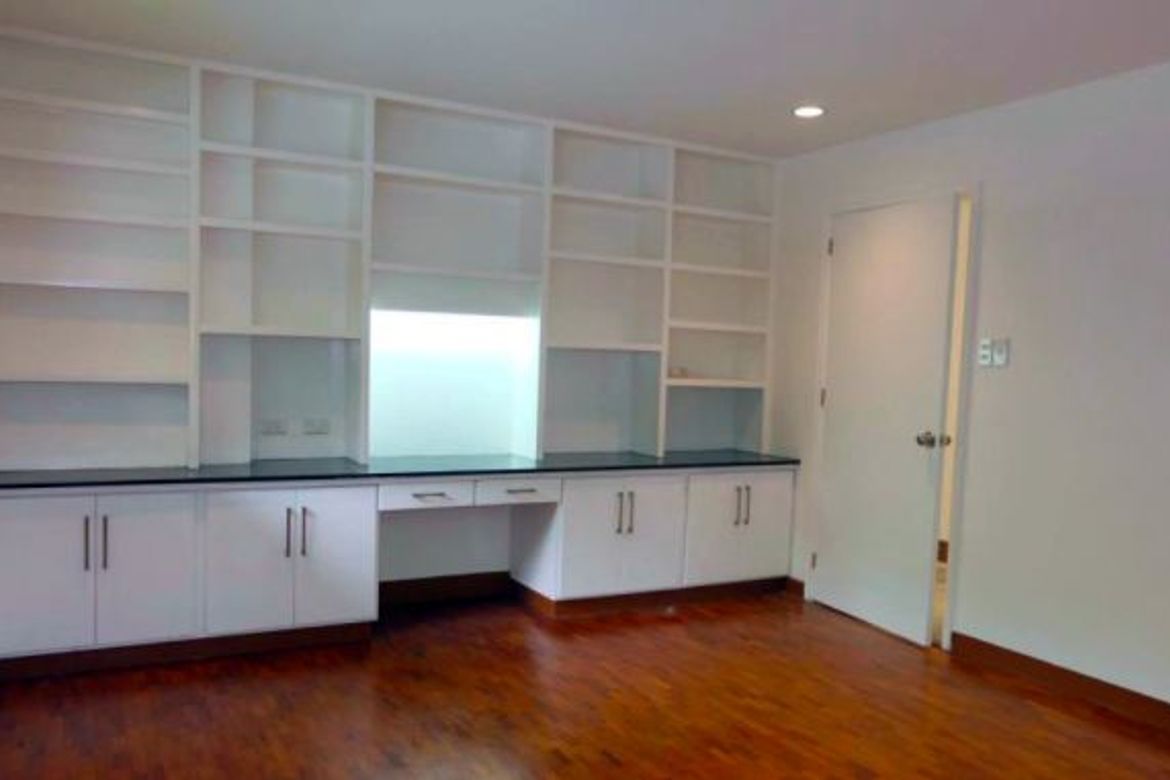 4 Bedroom Villa for Sale in Dasmariñas Village, Dasmariñas North, Makati, Metro Manila near MRT-3 Magallanes – photo 2