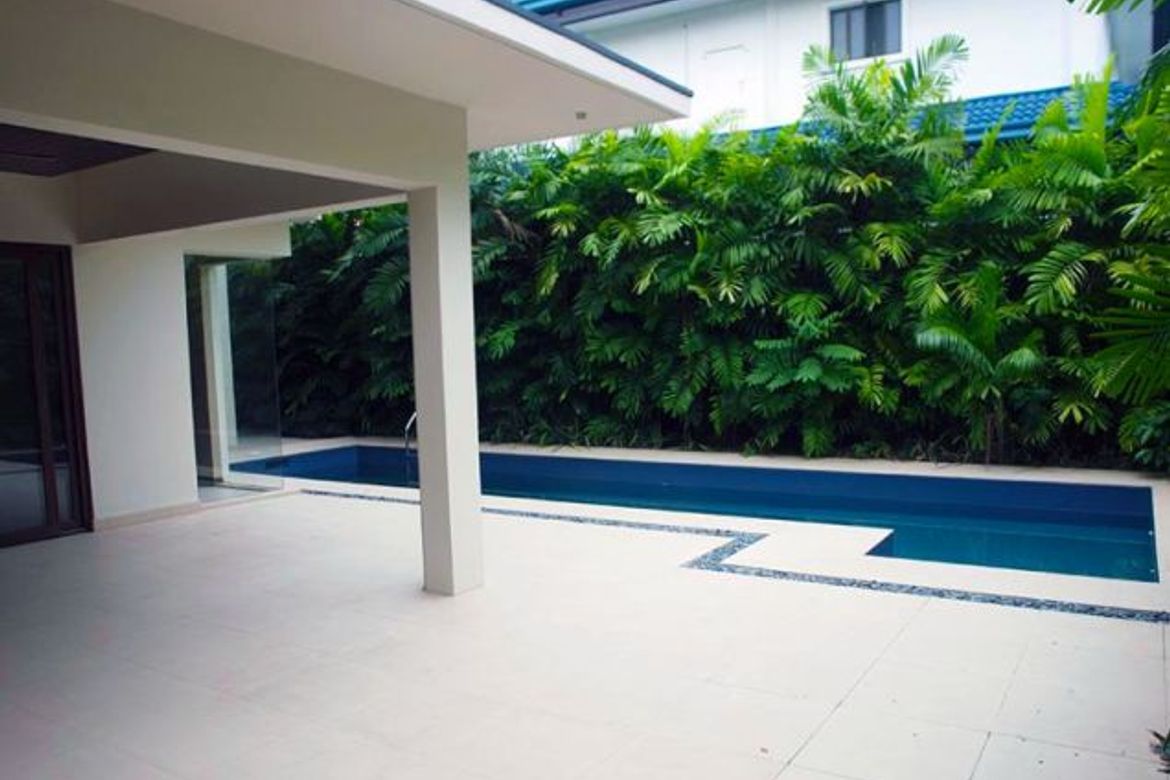 4 Bedroom Villa for Sale in Dasmariñas Village, Dasmariñas North, Makati, Metro Manila near MRT-3 Magallanes – photo 8