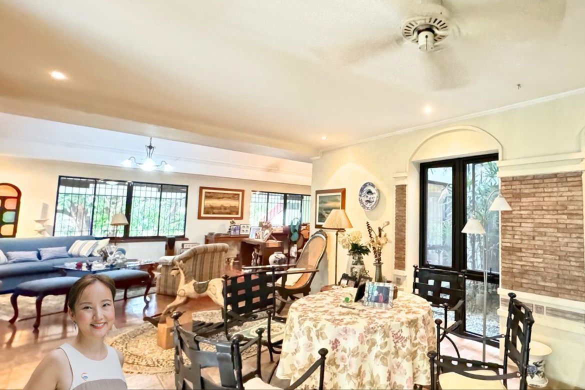 4 Bedroom Villa for Sale in LOYOLA GRAND VILLAS, Ramon Magsaysay, Quezon City, Metro Manila near LRT-1 Roosevelt