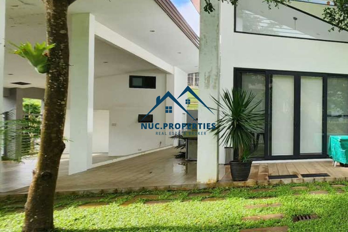 4 Bedroom Villa for Sale in Royale Tagaytay Estates, Buck Estate, Alfonso, Cavite – photo 5