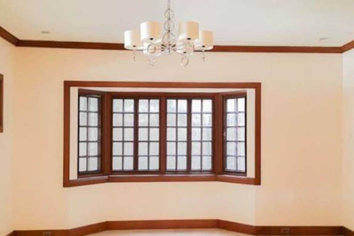 4 Bedroom Villa for Sale in San Lorenzo, Makati, Metro Manila near MRT-3 Ayala – photo 3