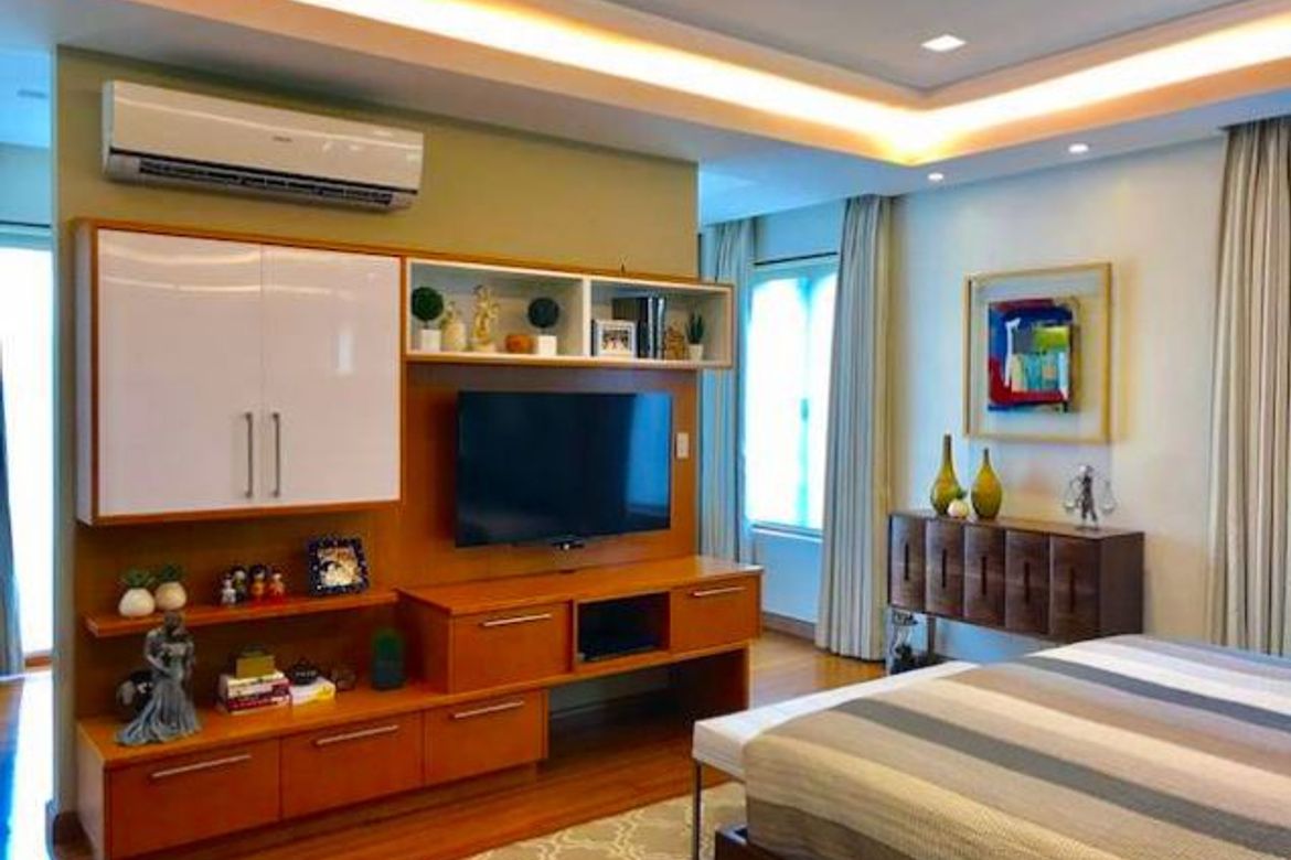 4 Bedroom Villa for Sale in San Lorenzo, Makati, Metro Manila near MRT-3 Ayala – photo 5