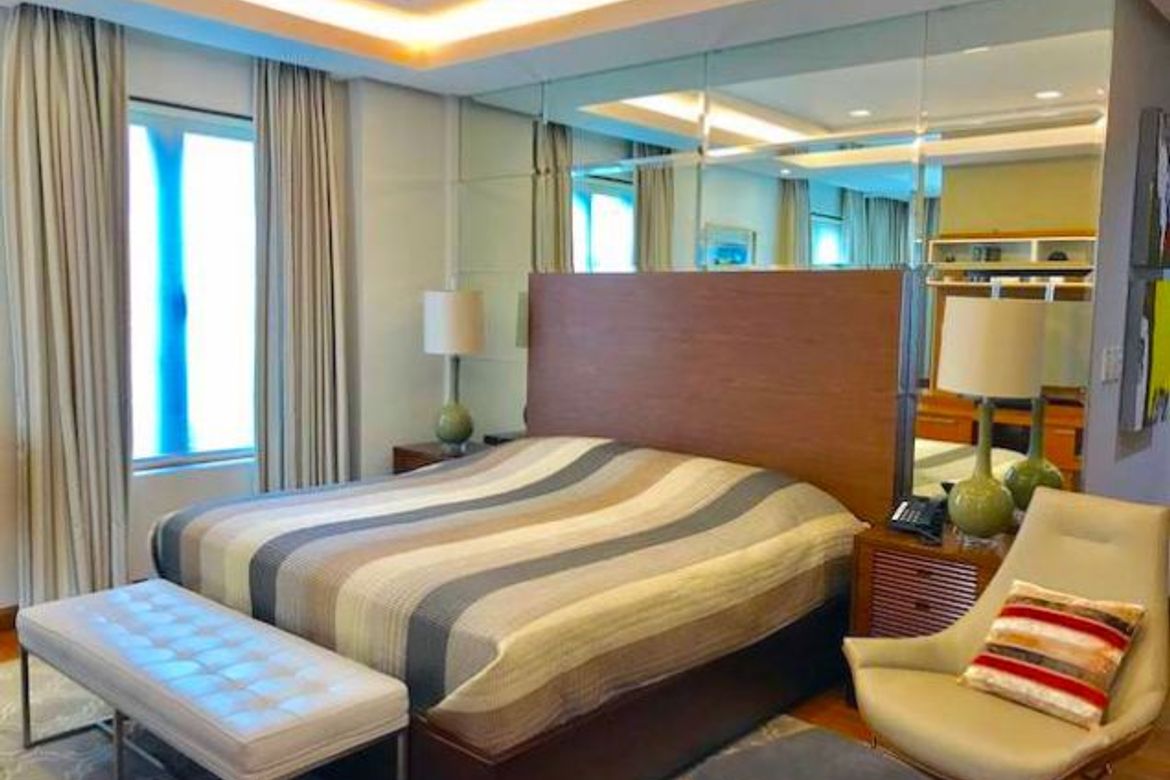 4 Bedroom Villa for Sale in San Lorenzo, Makati, Metro Manila near MRT-3 Ayala – photo 6