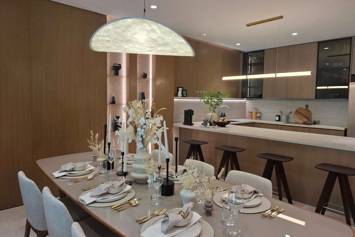 4 Bedroom Villa for Sale in Urdaneta, Makati, Metro Manila near MRT-3 Ayala – photo 8