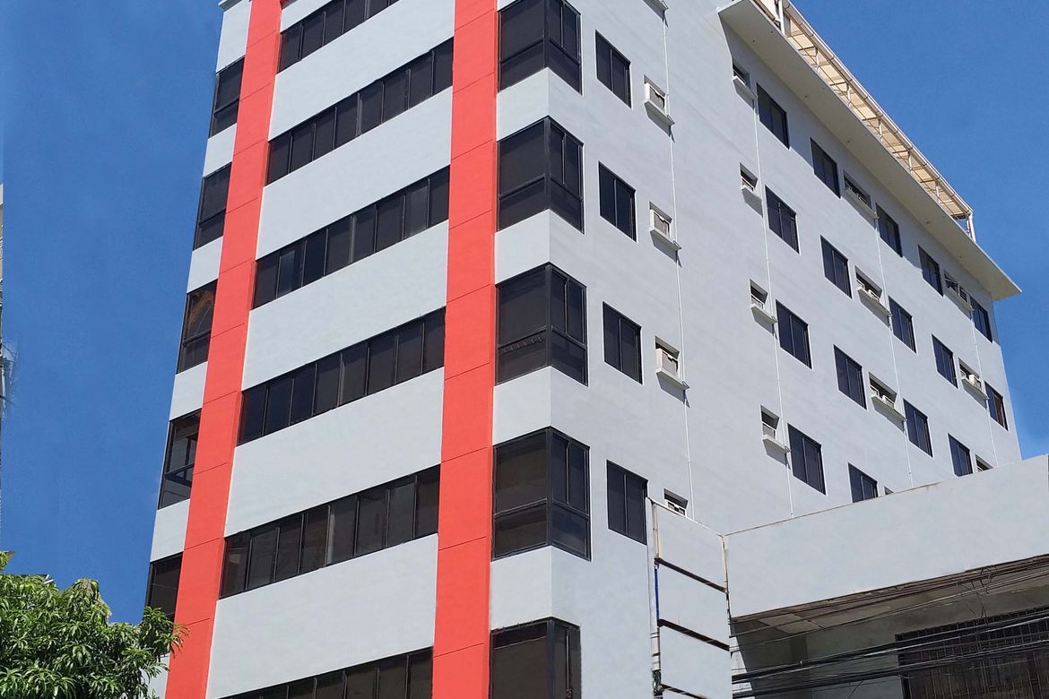 40 Bedroom Apartment for Rent in San Antonio, Makati, Metro Manila
