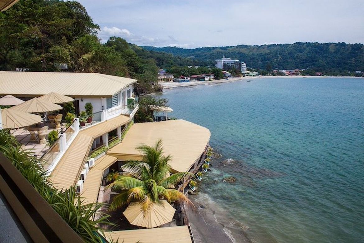 40 Bedroom Hotel / Resort for Sale in Batiawan, Subic, Zambales – photo 2