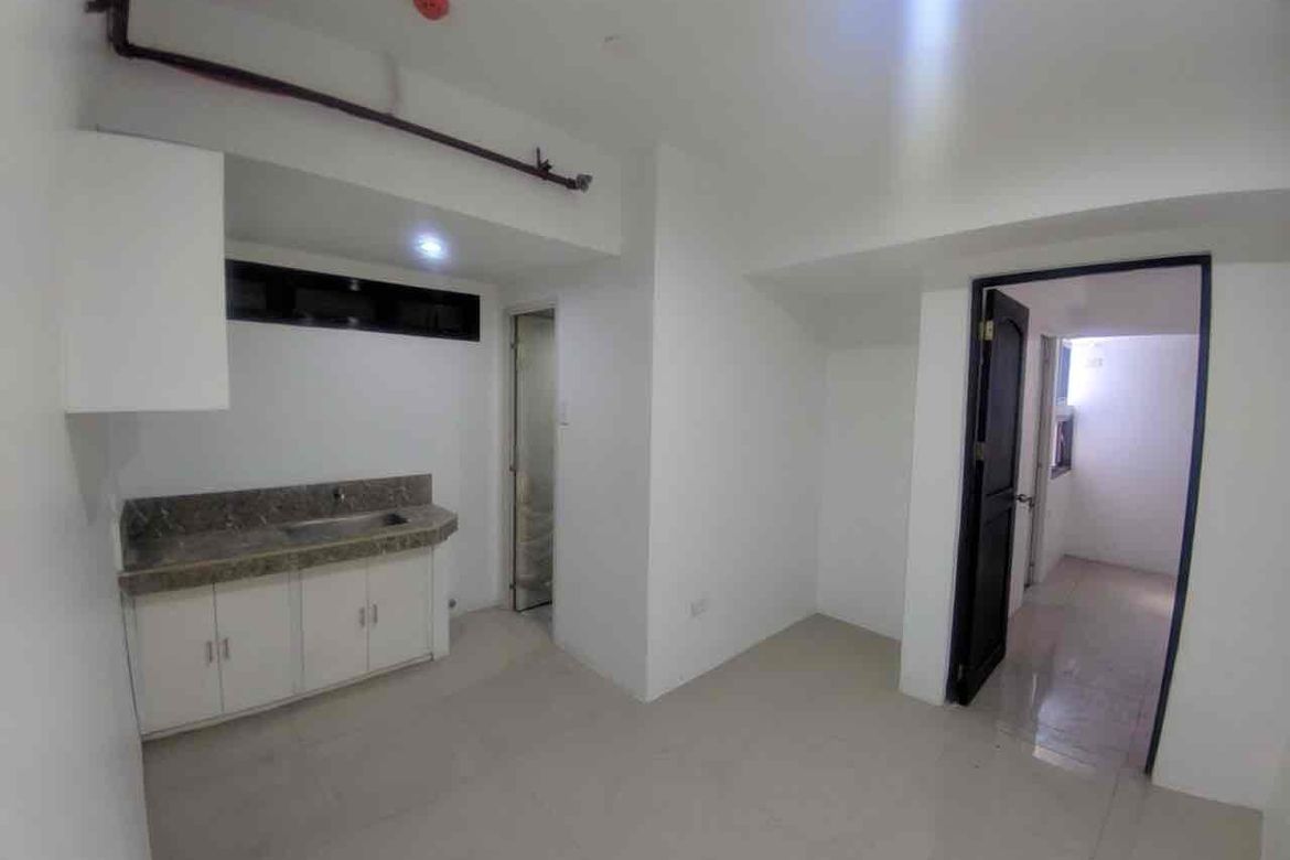 40 Bedroom Shophouse for Sale in Balong-Bato, San Juan, Metro Manila near LRT-2 J. Ruiz – photo 3