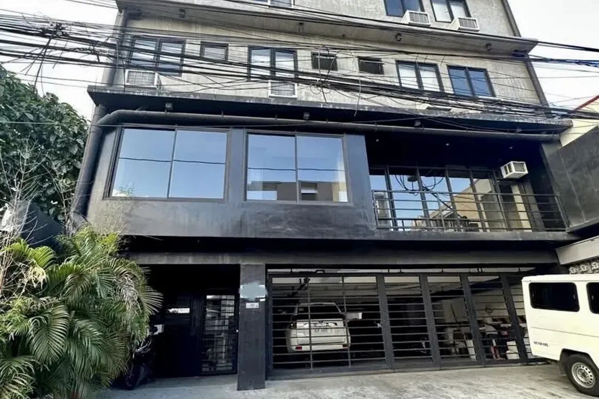 42 Bedroom Apartment for Rent in Poblacion, Makati, Metro Manila