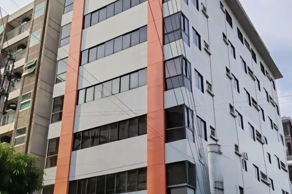 42 Bedroom Hotel / Resort for Sale in Comembo, Makati, Metro Manila
