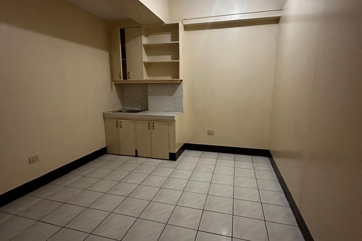 42 Bedroom Shophouse for Sale in Loyola Heights, Quezon City, Metro Manila near LRT-2 Katipunan – photo 3