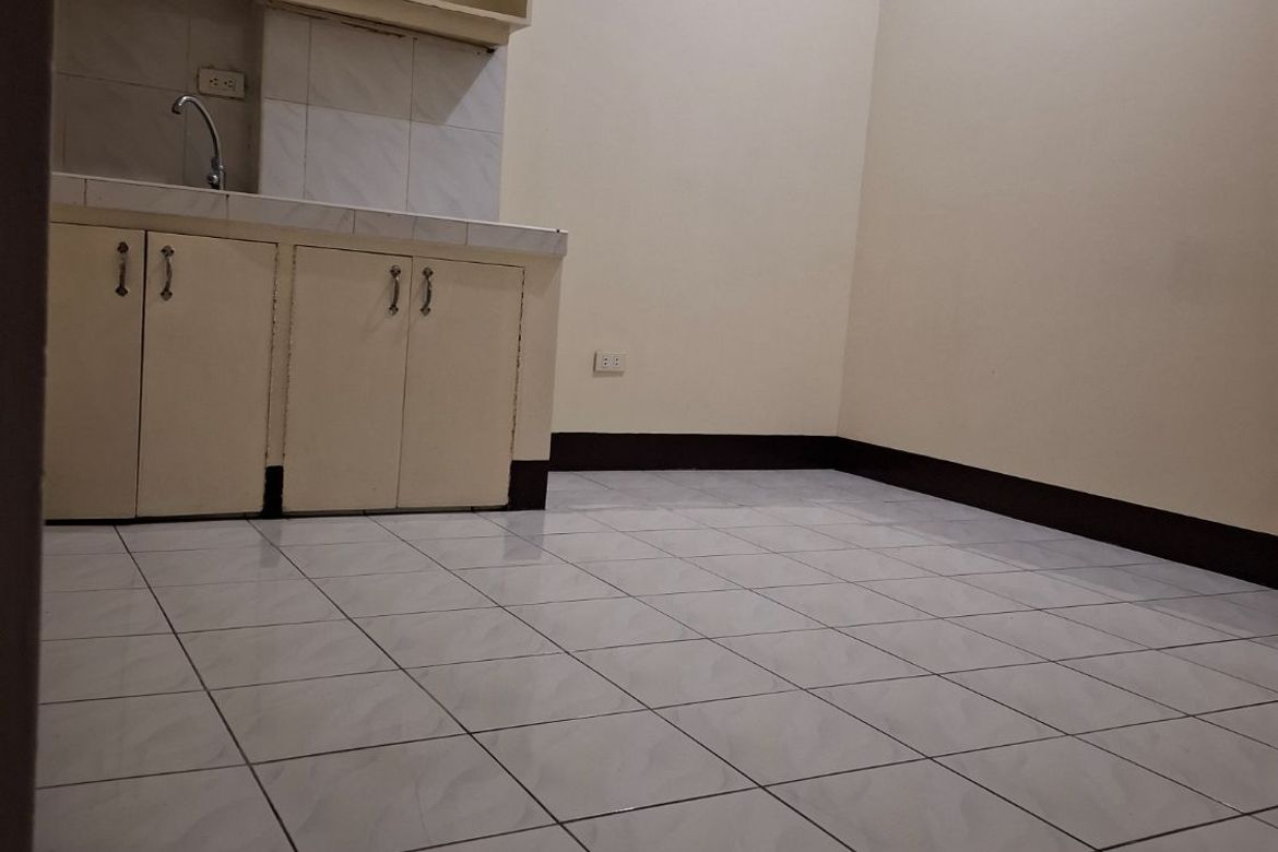 42 Bedroom Shophouse for Sale in Loyola Heights, Quezon City, Metro Manila near LRT-2 Katipunan – photo 2