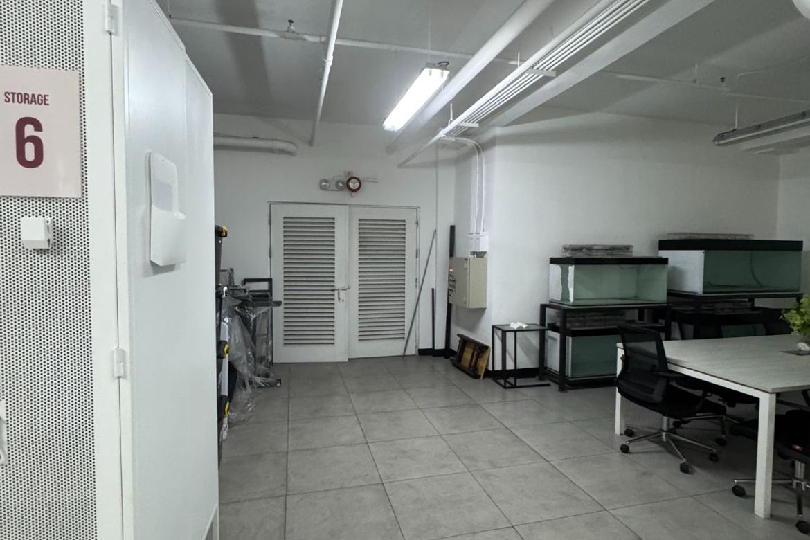 45 Bedroom Commercial for Sale in Pinagkaisahan, Makati, Metro Manila near MRT-3 Buendia – photo 3