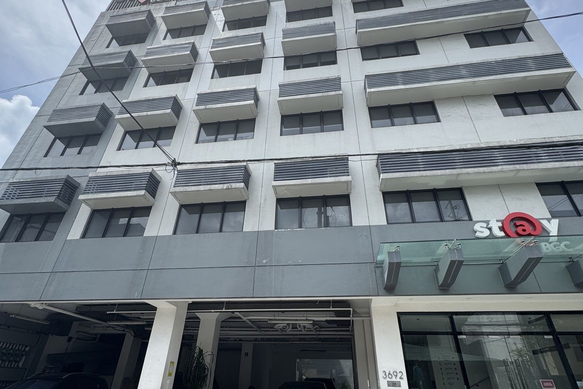 45 Bedroom Condo for Sale in Pinagkaisahan, Makati City near MRT-3 Buendia