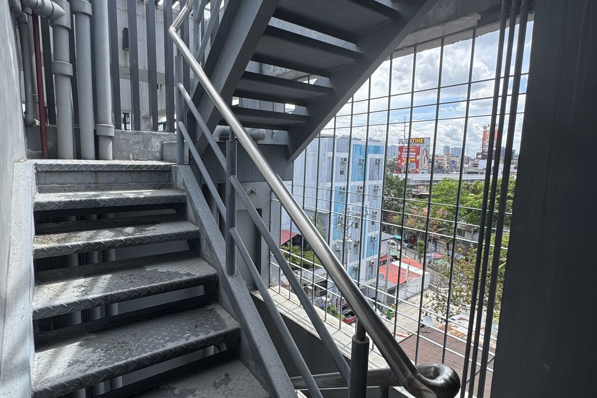 45 Bedroom Condo for Sale in Pinagkaisahan, Makati City near MRT-3 Buendia – photo 16