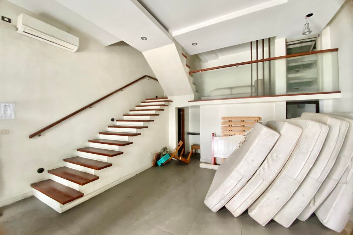 47 Bedroom Apartment for Rent in Nayong Kanluran, Quezon City, Metro Manila photo 6