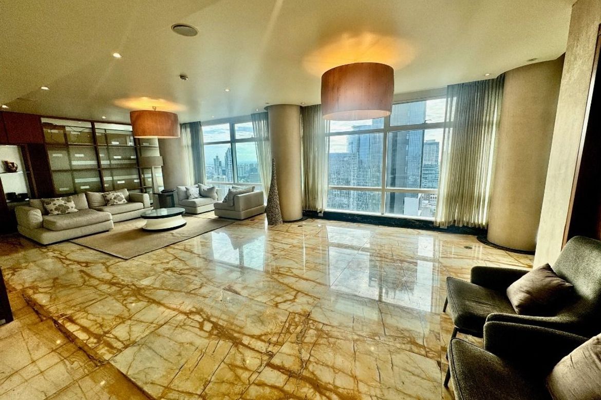 5 Bedroom Apartment for Rent in One Roxas Triangle Tower, Urdaneta, Makati, Metro Manila near MRT-3 Buendia