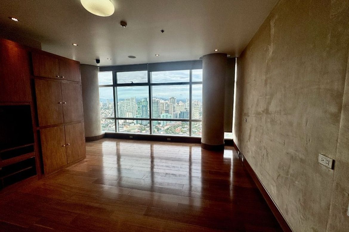 5 Bedroom Apartment for Rent in One Roxas Triangle Tower, Urdaneta, Makati, Metro Manila near MRT-3 Buendia photo 7
