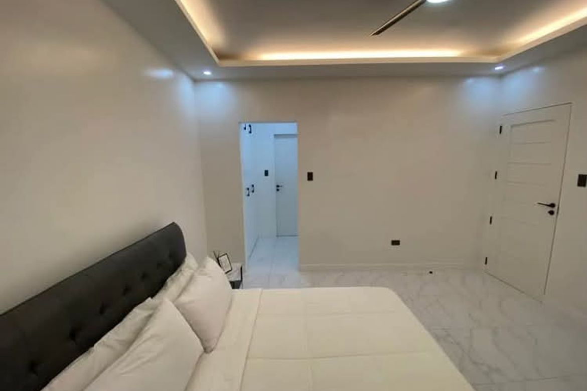 5 Bedroom Condo for Sale in Almanza Uno, Las Piñas, Metro Manila – photo 3