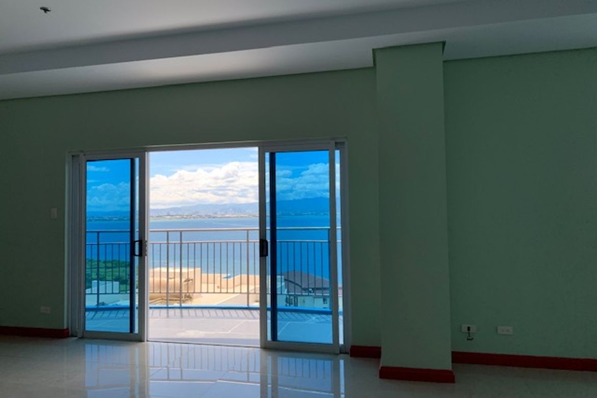 5 Bedroom Condo for Sale in AmiSa Private Residences, Punta Engaño, Lapu-Lapu, Cebu
