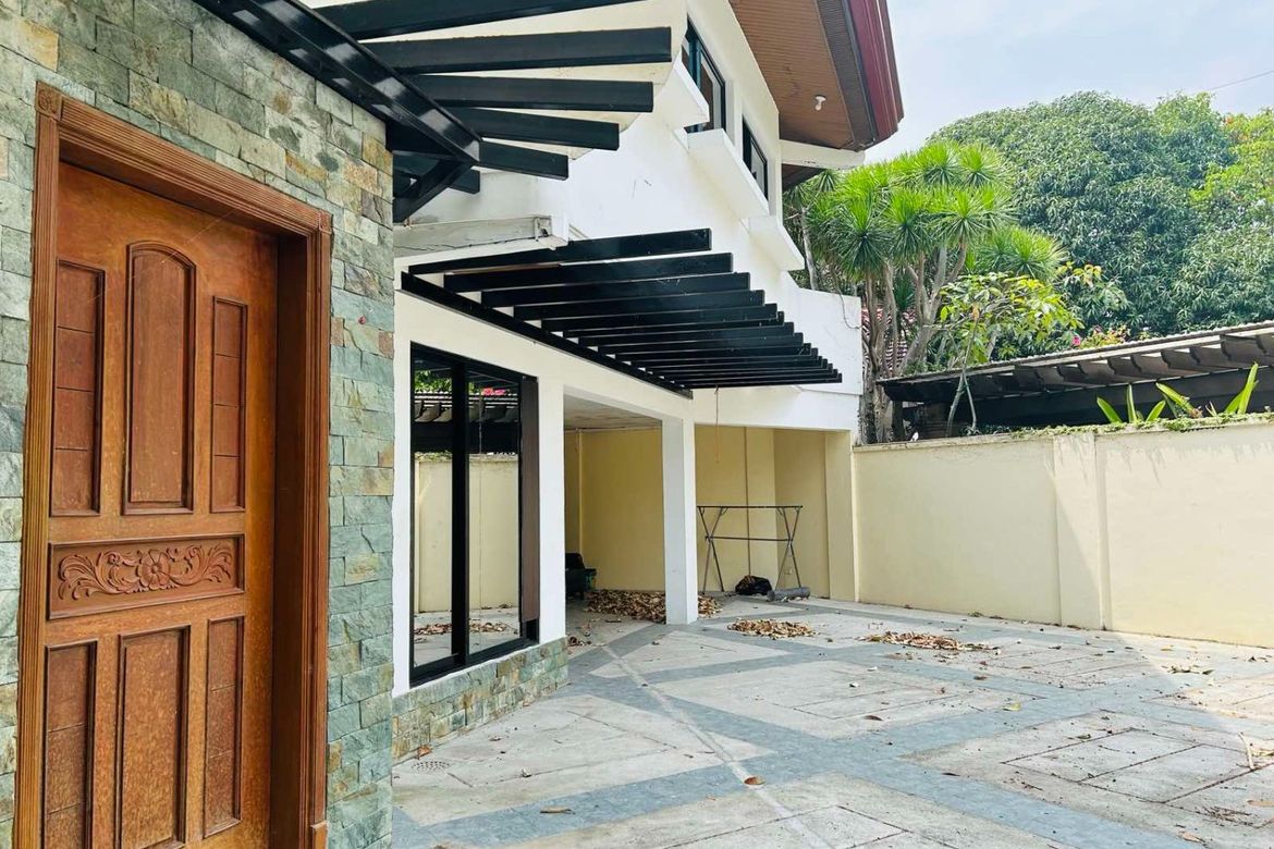 5 Bedroom Condo for Sale in Ayala Alabang Village, New Alabang Village, Muntinlupa, Metro Manila – photo 2