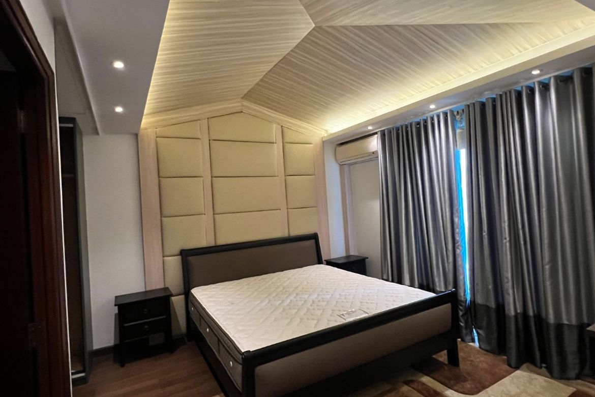 5 Bedroom Condo for Sale in Four Seasons Riviera, San Nicolas, Manila, Metro Manila near LRT-1 Central Terminal