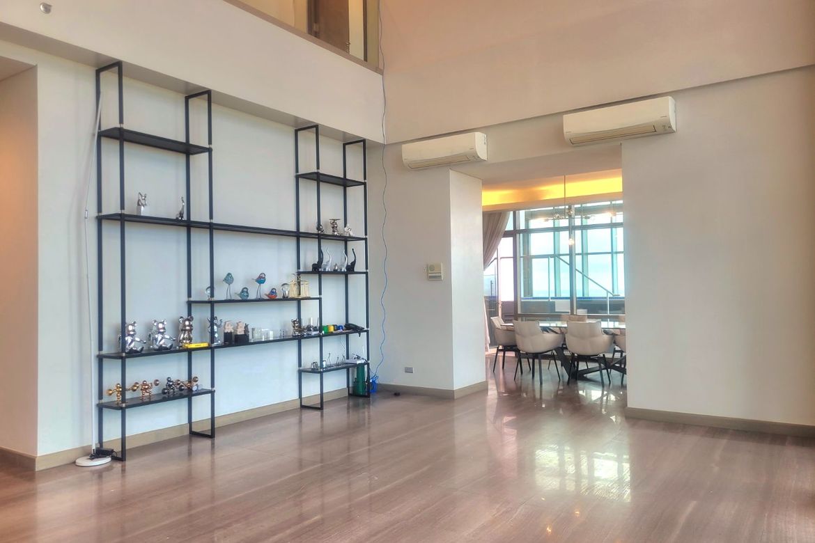 5 Bedroom Condo for Sale in Greenhills, San Juan, Metro Manila near MRT-3 Santolan