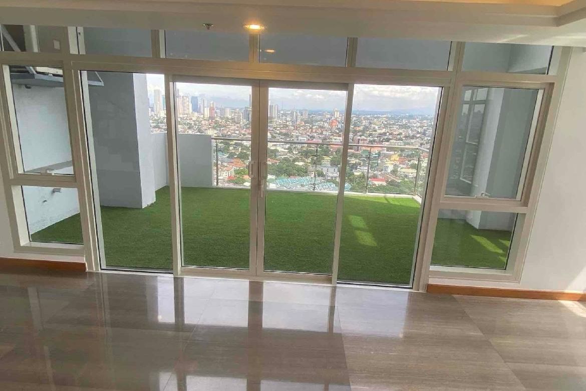 5 Bedroom Condo for Sale in Kaunlaran, Quezon City, Metro Manila near LRT-2 Betty Go-Belmonte – photo 4
