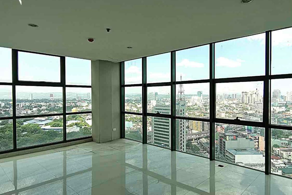 5 Bedroom Condo for Sale in South Triangle, Quezon City, Metro Manila near MRT-3 Kamuning – photo 2