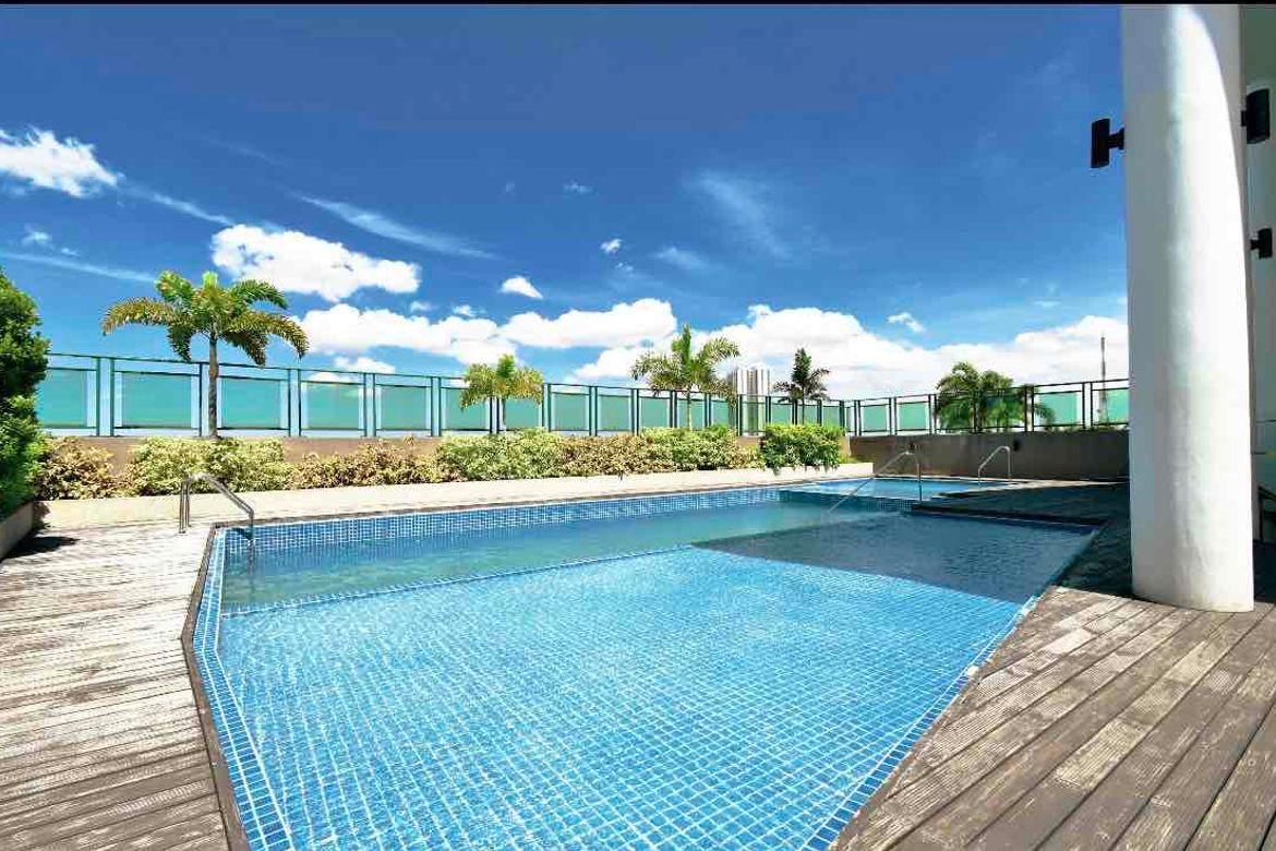 5 Bedroom Condo for Sale in South Triangle, Quezon City, Metro Manila near MRT-3 Kamuning – photo 4