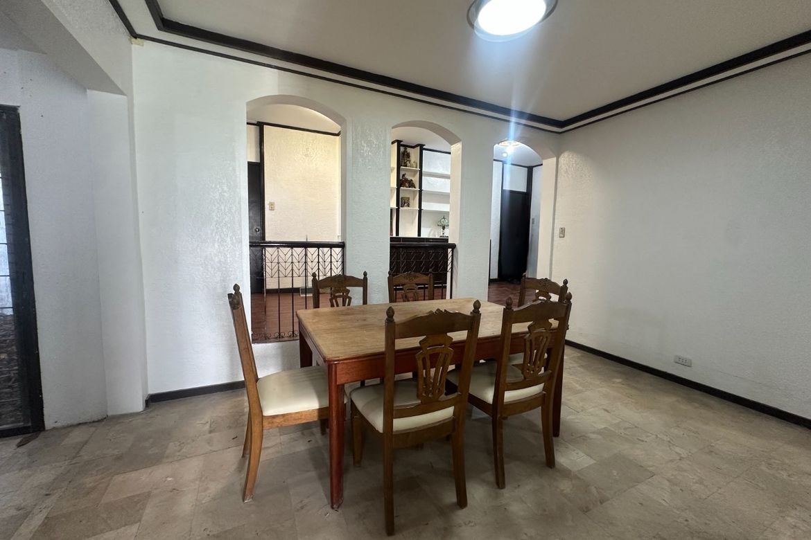 5 Bedroom House for Rent in BF Homes, Parañaque, Metro Manila photo 2
