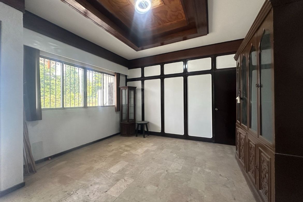 5 Bedroom House for Rent in BF Homes, Parañaque, Metro Manila photo 7