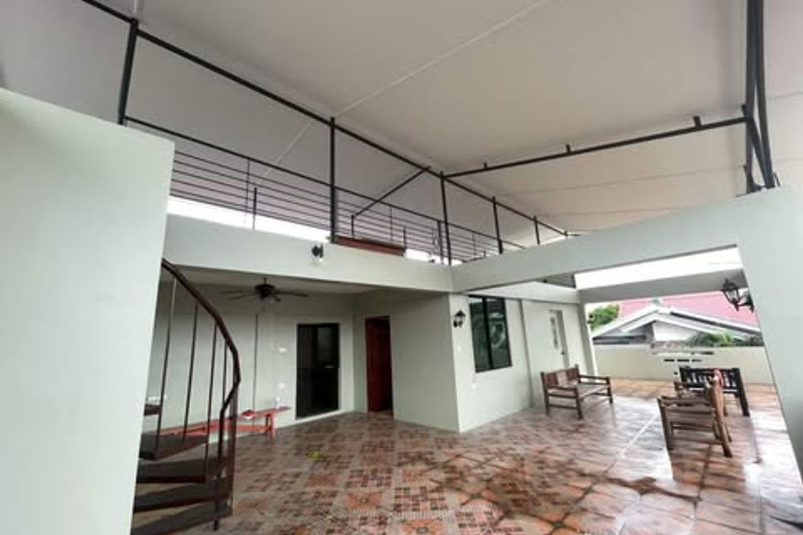 5 Bedroom House for Rent in Caniogan, Pasig, Metro Manila photo 2