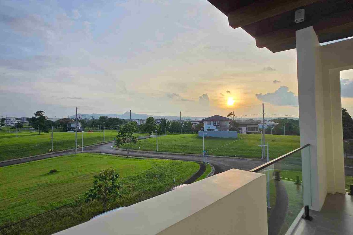 5 Bedroom House for Rent in Canlubang, Calamba, Laguna photo 4