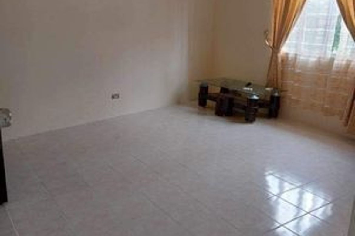 5 Bedroom House for Rent in CITTA ITALIA, Molino II, Bacoor, Cavite photo 6