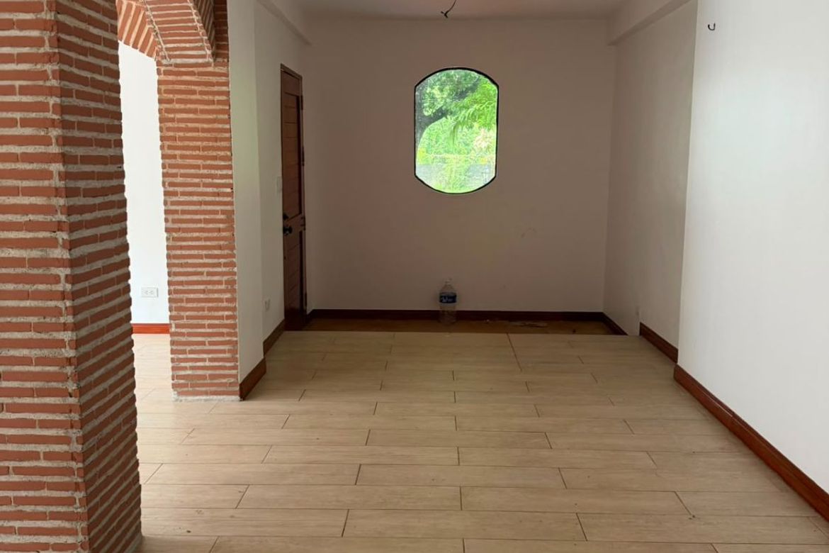 5 Bedroom House for Rent in Cupang, Muntinlupa, Metro Manila photo 8