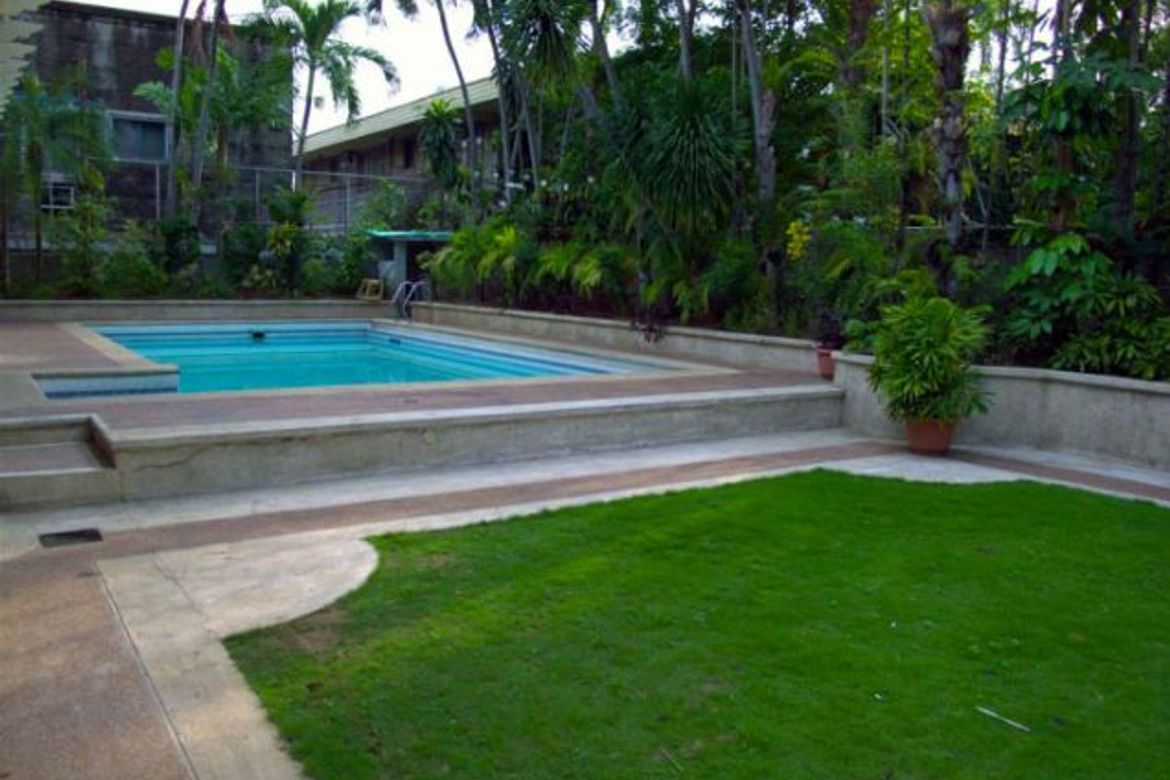 5 Bedroom House for Rent in Dasmariñas Village, Dasmariñas North, Makati, Metro Manila near MRT-3 Magallanes