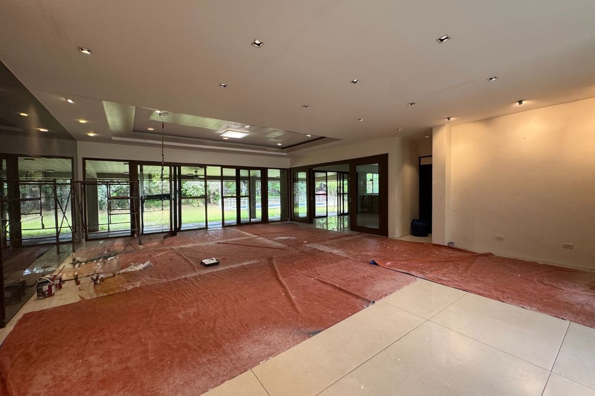 5 Bedroom House for Rent in Forbes Park North, Makati, Metro Manila near MRT-3 Buendia photo 4