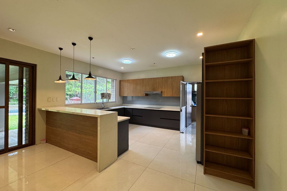 5 Bedroom House for Rent in Forbes Park North, Makati, Metro Manila near MRT-3 Buendia photo 8