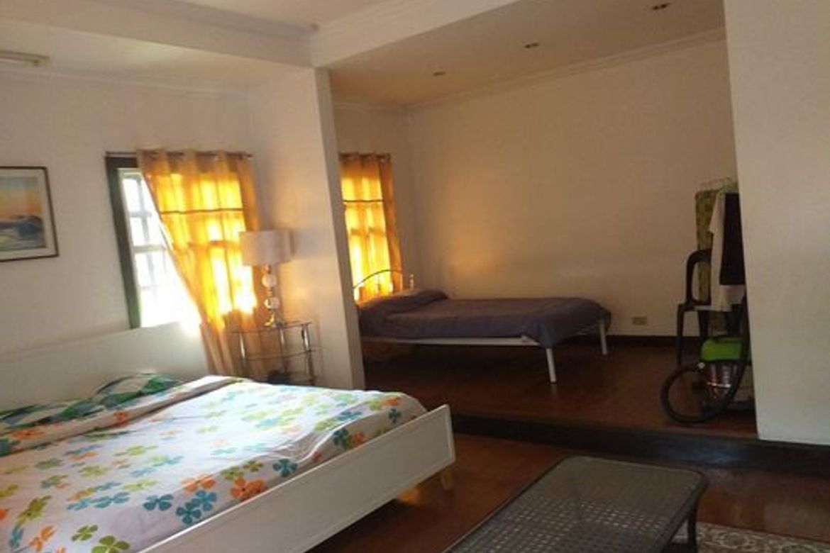 5 Bedroom House for Rent in Horseshoe, Quezon City, Metro Manila near LRT-2 Betty Go-Belmonte photo 8