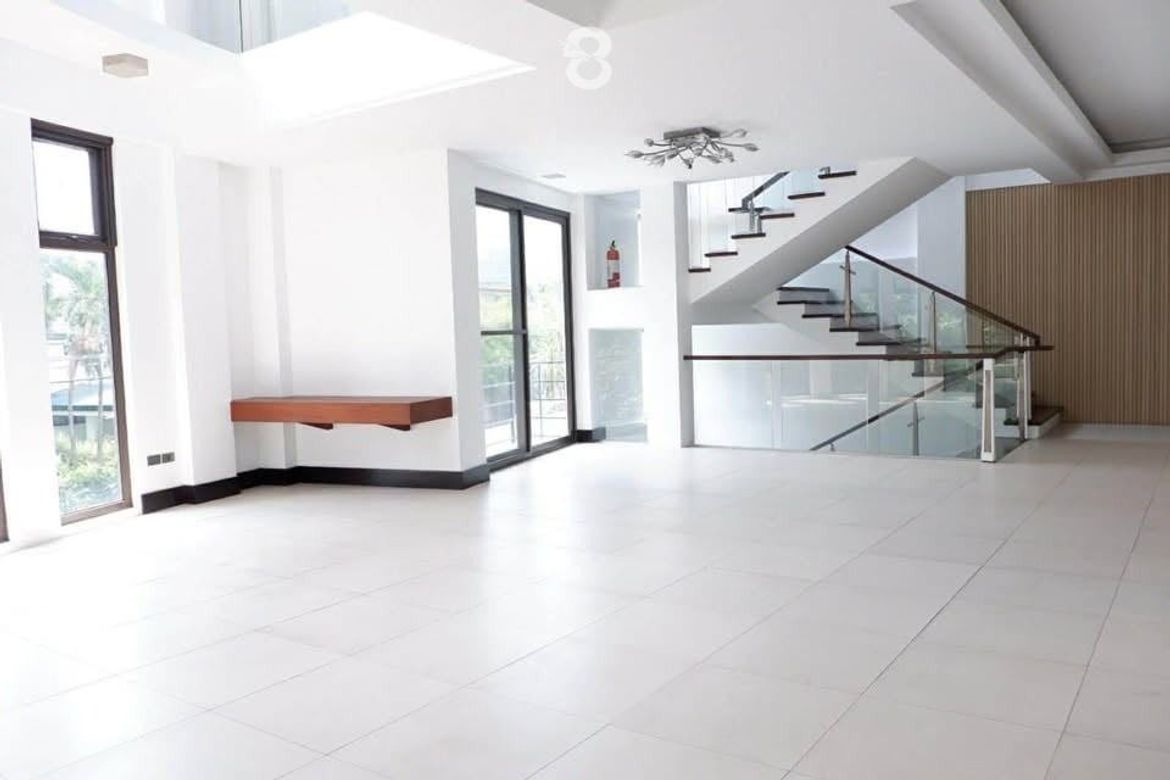 5 Bedroom House for Rent in Loma, Biñan, Laguna photo 4
