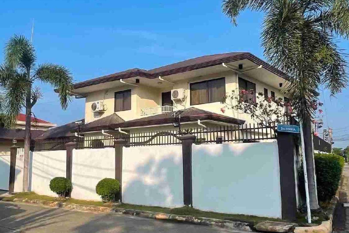 5 Bedroom House for Rent in Maribago, Lapu-Lapu, Cebu