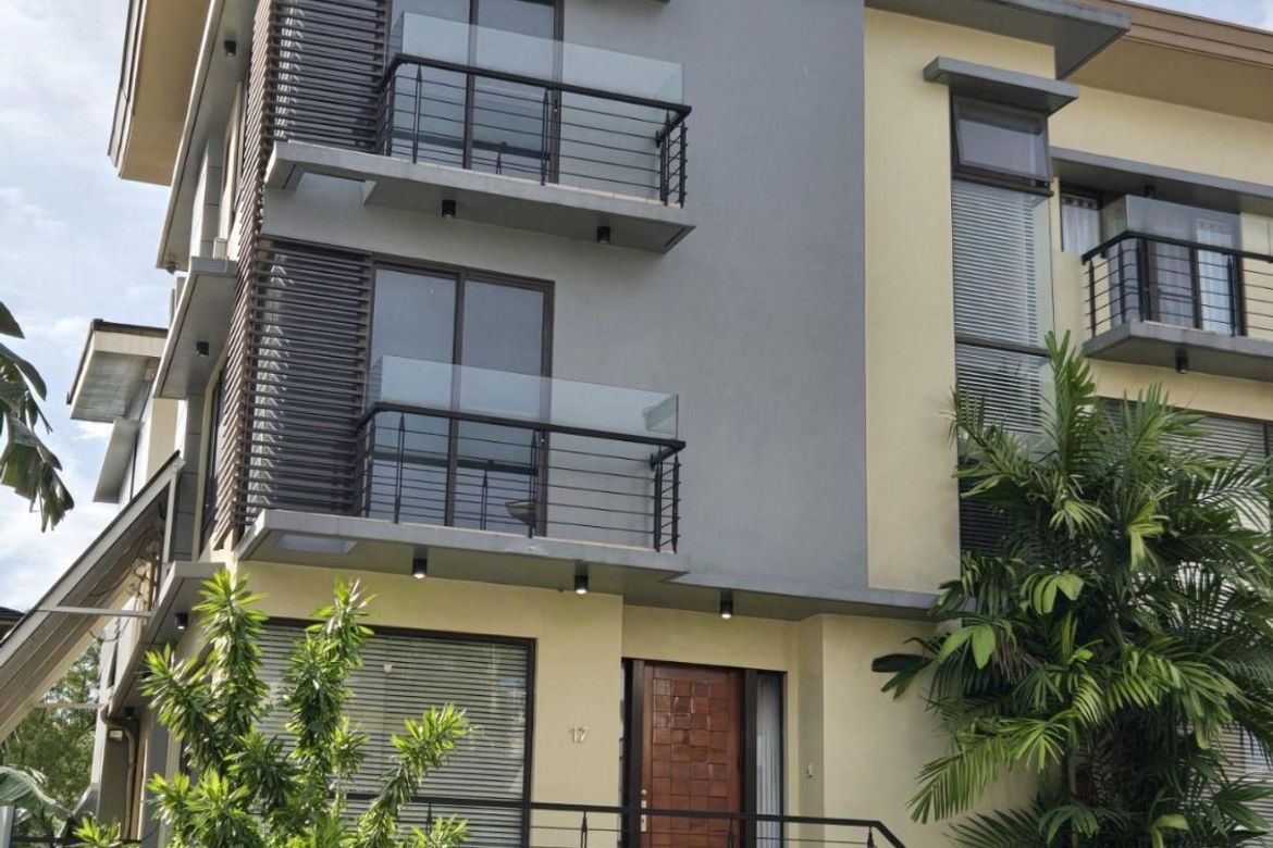 5 Bedroom House for Rent in McKinley Hill Village, McKinley Hill, Taguig, Metro Manila