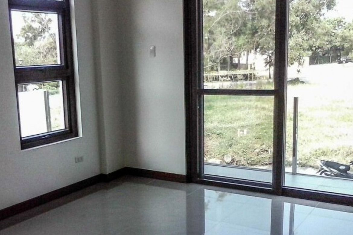 5 Bedroom House for Rent in McKinley Hill Village, McKinley Hill, Taguig, Metro Manila photo 6