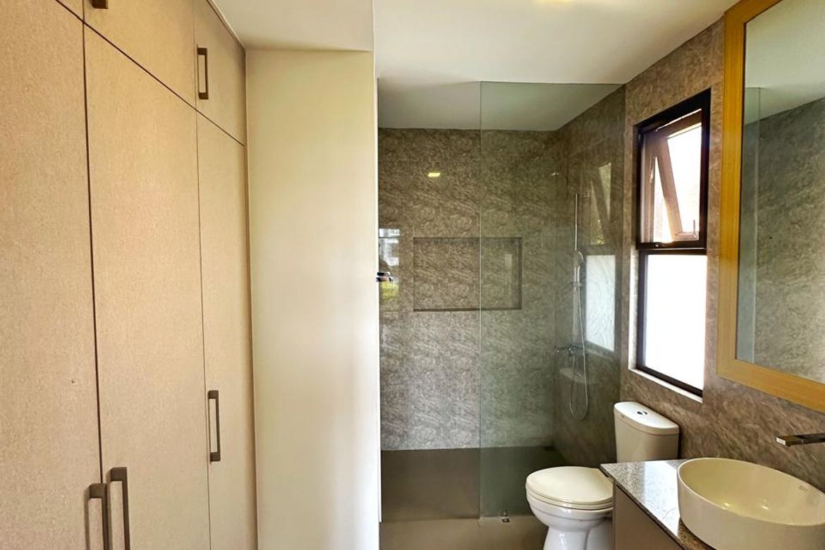 5 Bedroom House for Rent in McKinley Hill Village, McKinley Hill, Taguig, Metro Manila photo 7