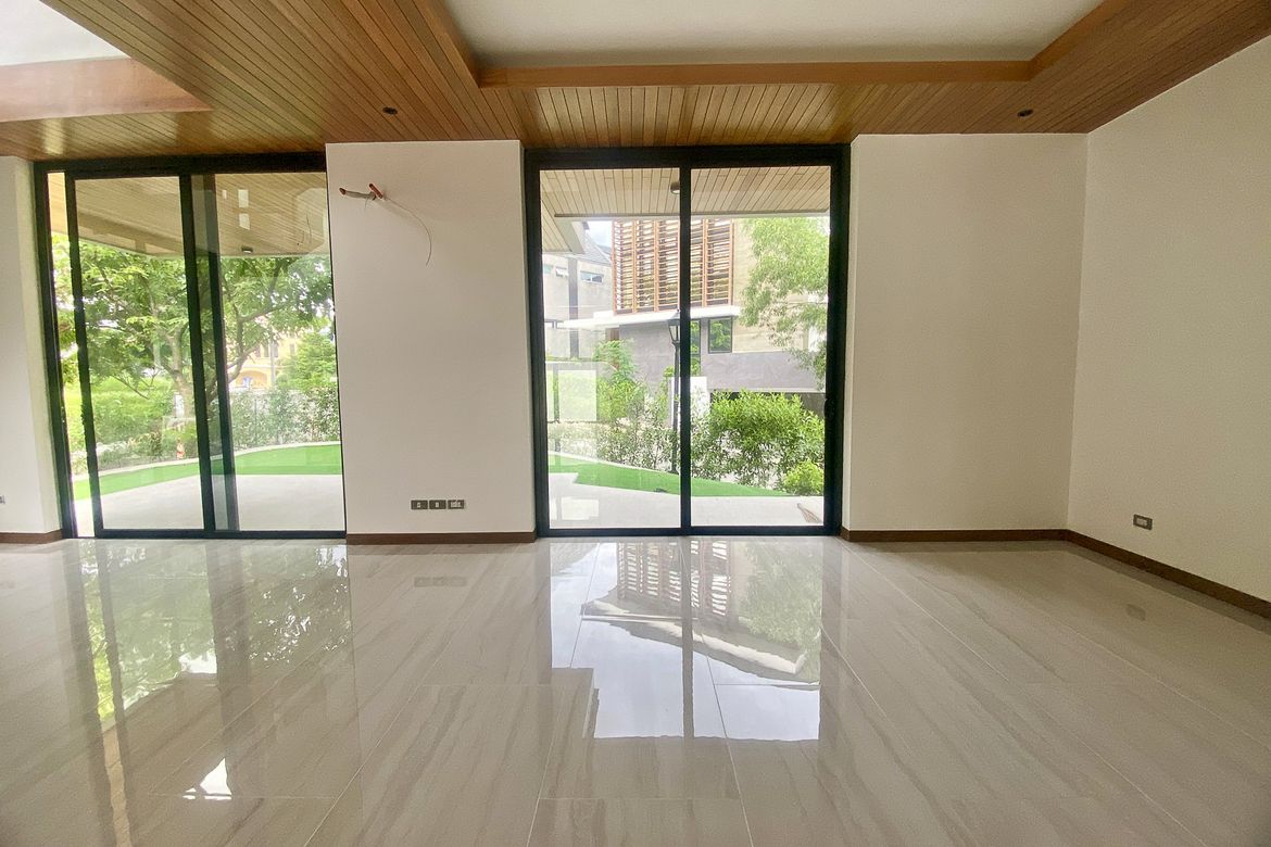 5 Bedroom House for Rent in McKinley Hill Village, McKinley Hill, Taguig, Metro Manila photo 4