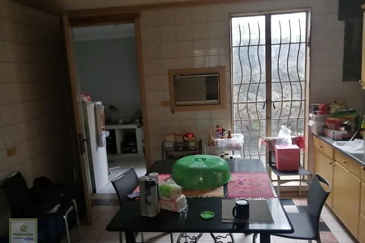 5 Bedroom House for Rent in Moonwalk, Parañaque, Metro Manila